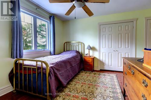 6824 10Th Line, New Tecumseth, ON - Indoor Photo Showing Bedroom