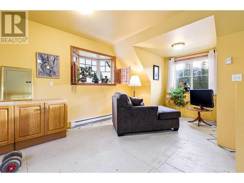 1420 Ainsworth Avenue, Riondel, BC - Indoor