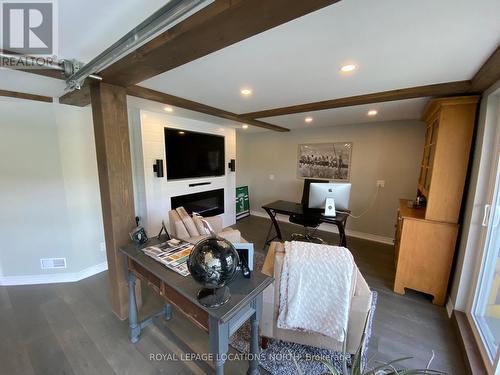 807 Mosley Street, Wasaga Beach, ON - Indoor Photo Showing Other Room