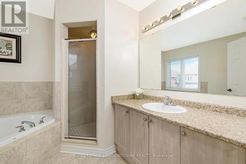 237 Eaton Street, Halton Hills, ON - Indoor Photo Showing Bathroom