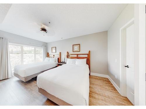 124D-1200 Rancher Creek Road, Osoyoos, BC - Indoor Photo Showing Bedroom