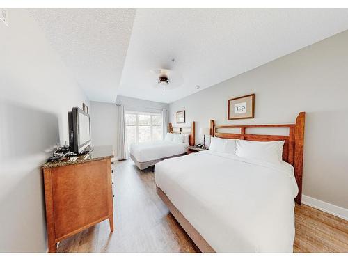 124C-1200 Rancher Creek Road, Osoyoos, BC - Indoor Photo Showing Bedroom