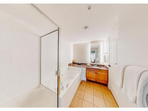 122D-1200 Rancher Creek Road, Osoyoos, BC - Indoor Photo Showing Bathroom