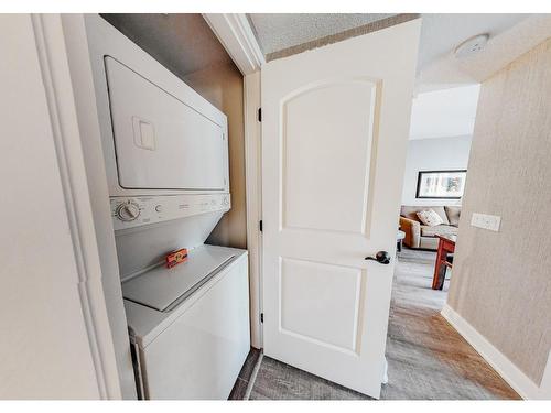 122D-1200 Rancher Creek Road, Osoyoos, BC - Indoor Photo Showing Laundry Room