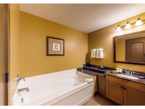 255-1200 Rancher Creek Road, Osoyoos, BC - Indoor Photo Showing Bathroom