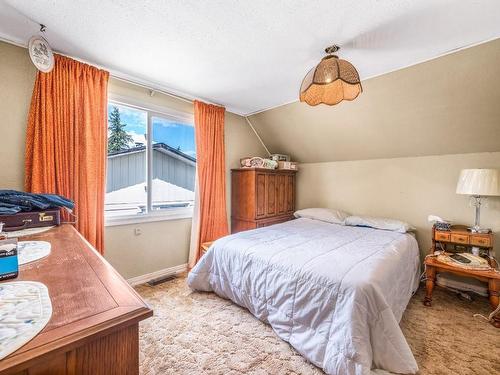 4609 20 Street, Vernon, BC - Indoor Photo Showing Bedroom