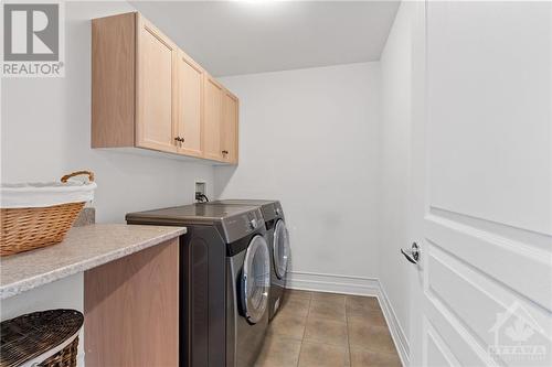 213 Dunston Terrace, Ottawa, ON - Indoor Photo Showing Laundry Room