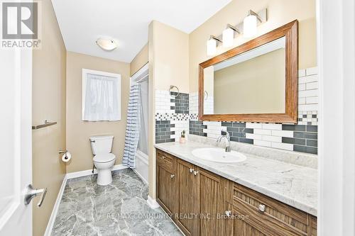 1455 Berkshire Drive, Kingston, ON - Indoor Photo Showing Bathroom