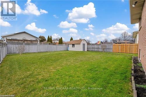 7853 Alfred Street, Niagara Falls, ON - Outdoor With Backyard