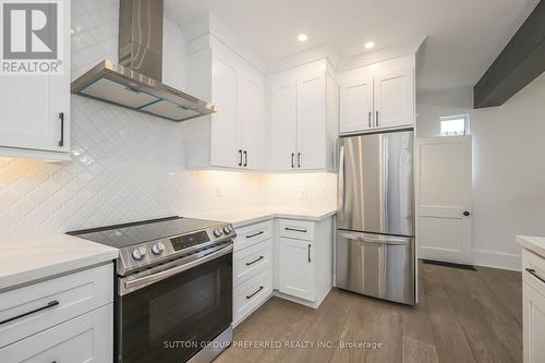 929 Colborne Street, London, ON - Indoor Photo Showing Kitchen With Stainless Steel Kitchen With Upgraded Kitchen