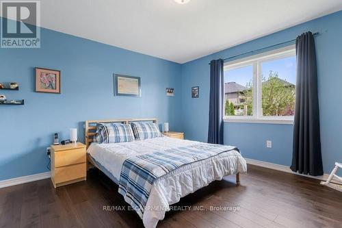 4867 John Street, Lincoln, ON - Indoor Photo Showing Bedroom