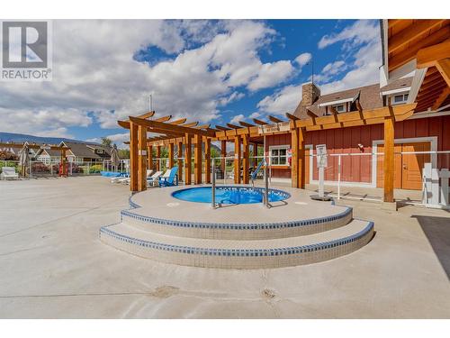 2450 Radio Tower Road Unit# 13, Oliver, BC - Outdoor With In Ground Pool
