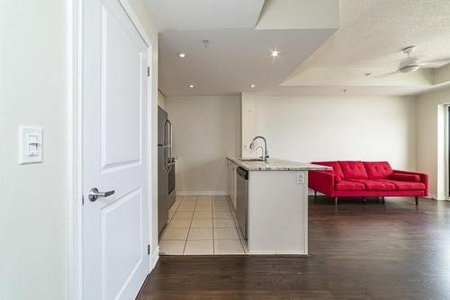 427 Aberdeen Avenue|Unit #104, Hamilton, ON - Indoor Photo Showing Other Room