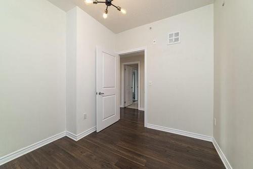 427 Aberdeen Avenue|Unit #104, Hamilton, ON - Indoor Photo Showing Other Room
