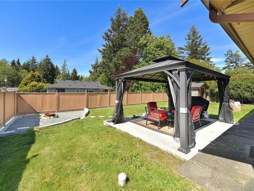 6812 Rhodonite Dr, Sooke, BC - Outdoor With Backyard