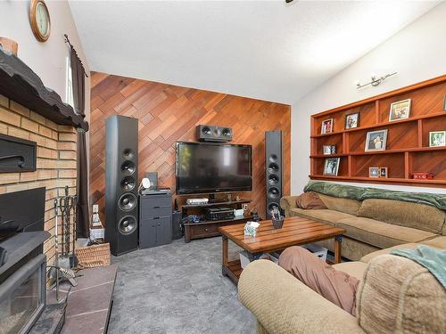 6812 Rhodonite Dr, Sooke, BC - Indoor Photo Showing Living Room With Fireplace
