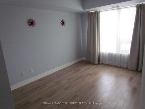 234-701 Sheppard Ave E, Toronto, ON - Indoor Photo Showing Other Room