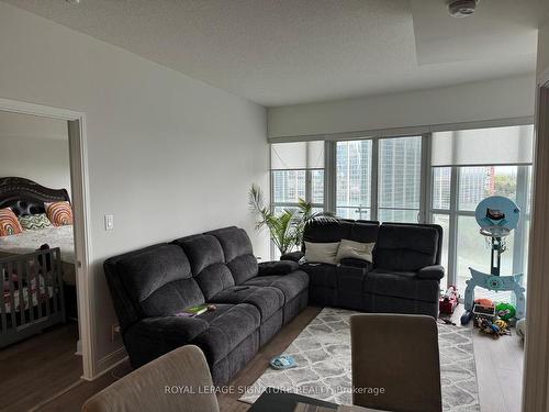 1201-50 Absolute Ave, Mississauga, ON - Indoor Photo Showing Living Room