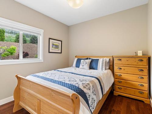 1911 Kechika Street, Kamloops, BC - Indoor Photo Showing Bedroom