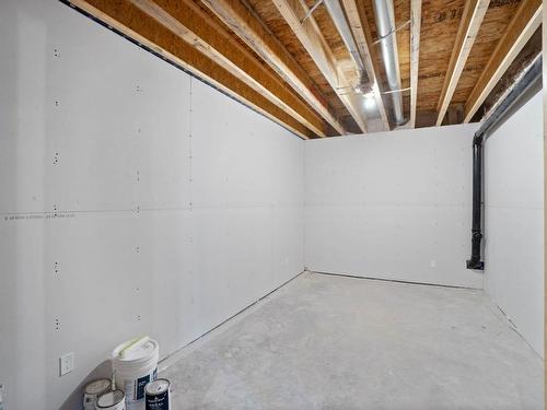 331 Rue Cheval Noir, Kamloops, BC - Indoor Photo Showing Other Room