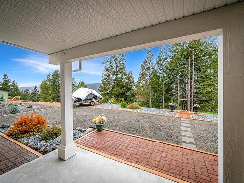 376 Daladon Drive, Logan Lake, BC - Outdoor