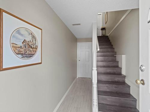 60-2020 Robson Place, Kamloops, BC - Indoor Photo Showing Other Room