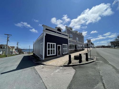 7531 Main Street, Louisbourg, NS 