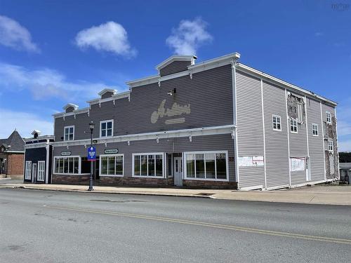 7531 Main Street, Louisbourg, NS 