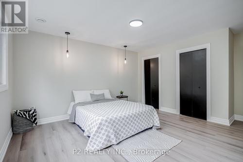 8148 Niven Street, Niagara Falls, ON - Indoor Photo Showing Bedroom
