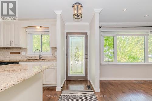 369 West Acres Drive, Guelph, ON - Indoor Photo Showing Kitchen