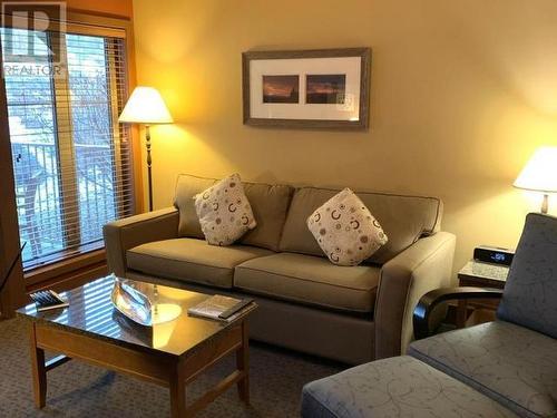 1200 Rancher Creek Road Unit# 434C, Osoyoos, BC - Indoor Photo Showing Living Room