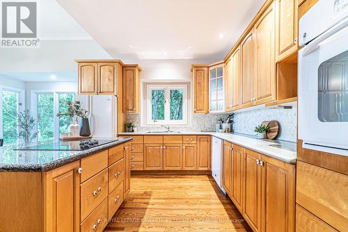 24 South Fork Drive, Kawartha Lakes, ON - Indoor Photo Showing Kitchen