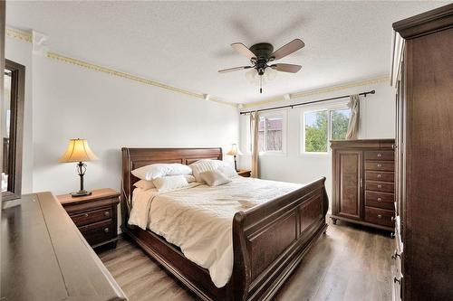 1339 Hazel Mccleary Drive, Oakville, ON - Indoor Photo Showing Bedroom