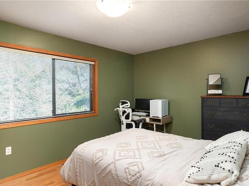 1397 Kingsview Rd, Duncan, BC - Indoor Photo Showing Bedroom