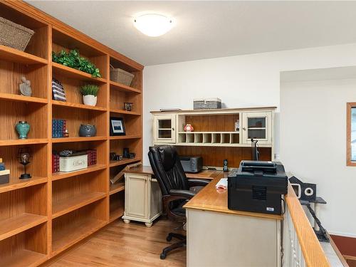 1397 Kingsview Rd, Duncan, BC - Indoor Photo Showing Office