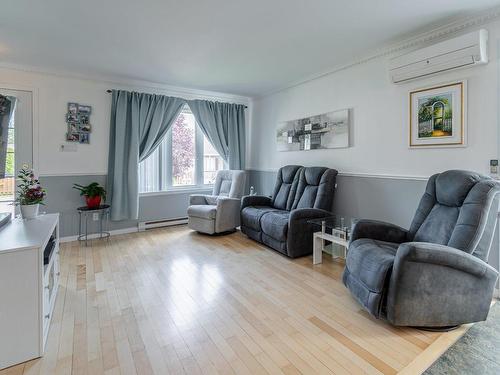 Salon - 1166 Rue Des Potentilles, Québec (La Haute-Saint-Charles), QC - Indoor Photo Showing Living Room