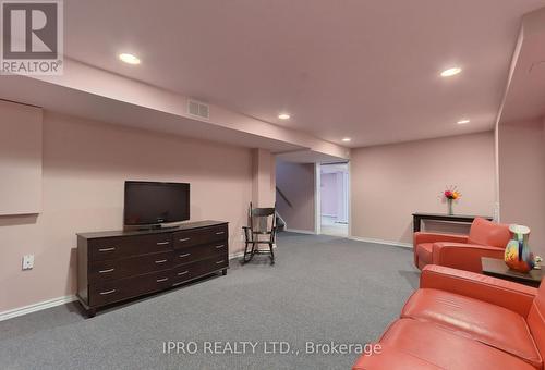 4095 Barbican Drive, Mississauga, ON - Indoor