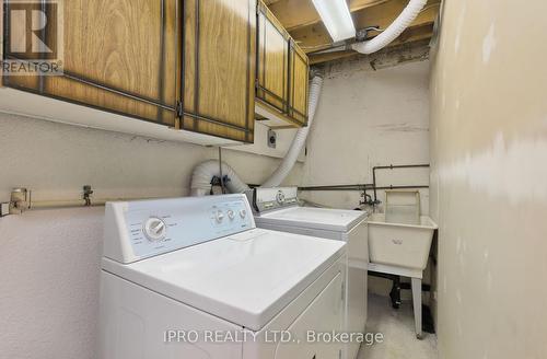 4095 Barbican Drive, Mississauga, ON - Indoor Photo Showing Laundry Room