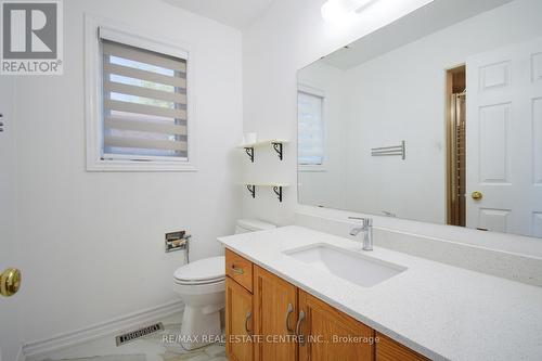 6413 Warbler Lane, Mississauga, ON - Indoor Photo Showing Bathroom