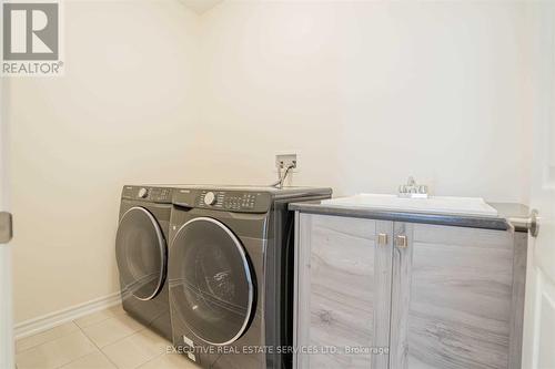 2 Thornvalley Terrace, Caledon, ON - Indoor Photo Showing Laundry Room