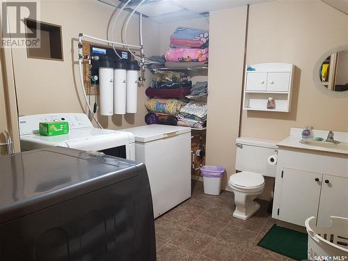 116 Naylor Avenue, Creelman, SK - Indoor Photo Showing Laundry Room