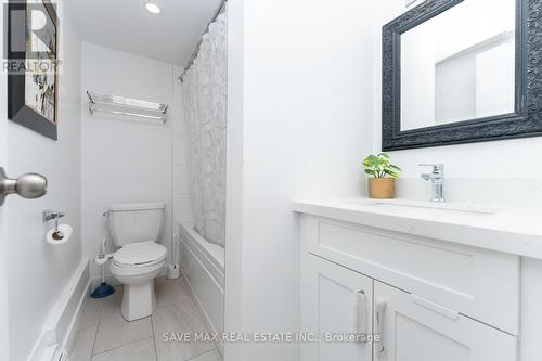 412 - 3311 Kingston Road, Toronto, ON - Indoor Photo Showing Bathroom