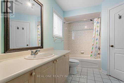 48 Stoneheath Crescent, Markham, ON - Indoor Photo Showing Bathroom