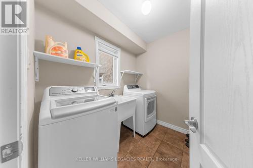 65 Highland Terrace, Bradford West Gwillimbury, ON - Indoor Photo Showing Laundry Room
