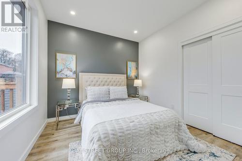 20 Rochdale Avenue, Toronto, ON - Indoor Photo Showing Bedroom