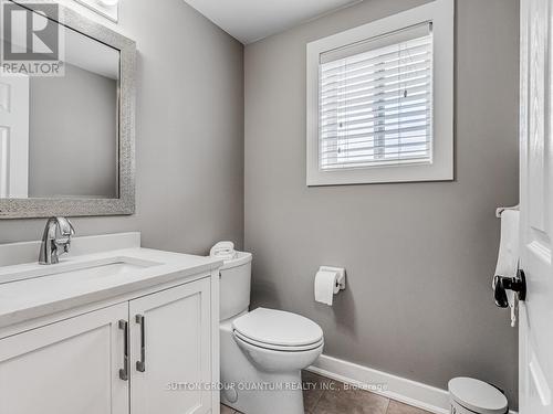 13 - 174 Highbury Drive, Hamilton, ON - Indoor Photo Showing Bathroom