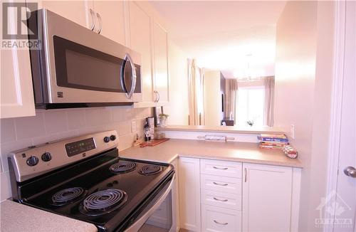 Kitchen - 3415 Cambrian Road, Ottawa, ON - Indoor Photo Showing Kitchen