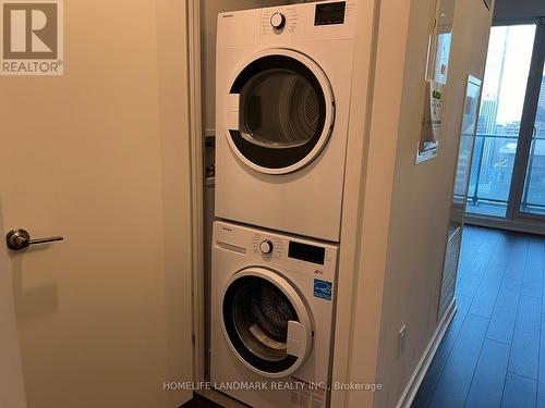 4501 - 115 Blue Jays Way, Toronto, ON - Indoor Photo Showing Laundry Room