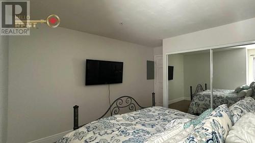 107 175 E 10Th Street, North Vancouver, BC - Indoor Photo Showing Bedroom