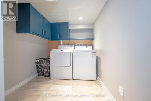 394 East Avenue, Toronto, ON - Indoor Photo Showing Laundry Room